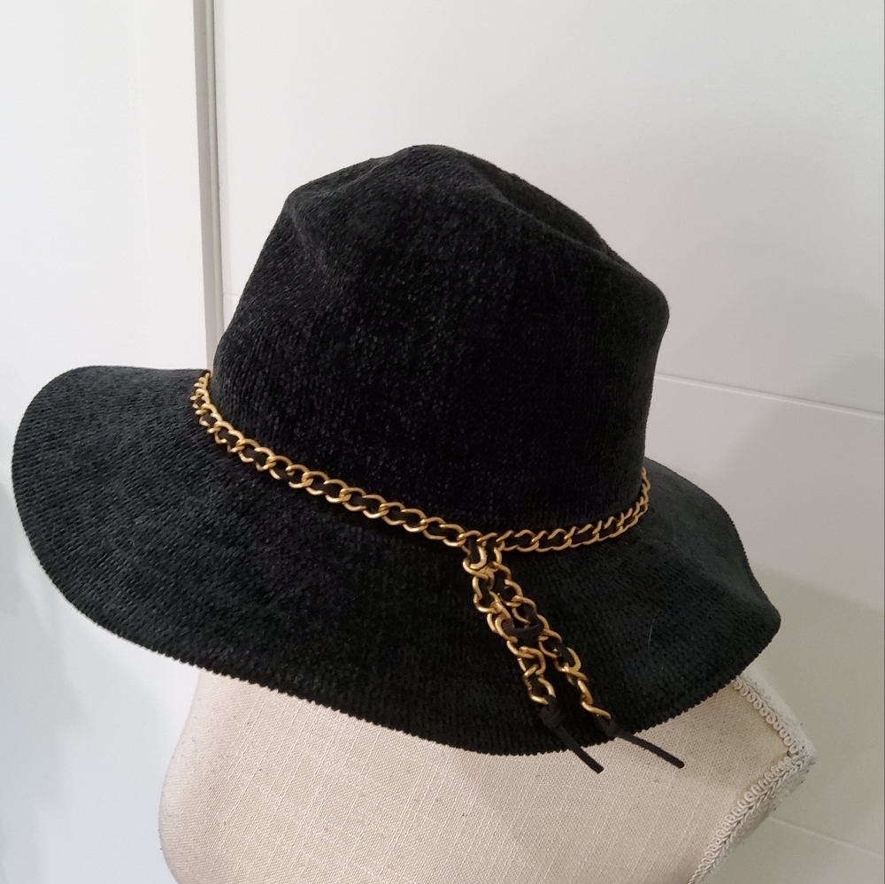 Alexis Bendel Knit Fedora Hat